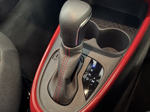 1.0 VVT-i Edge Hatchback 5dr Petrol x-shift Euro 6 (s/s) (72 ps)