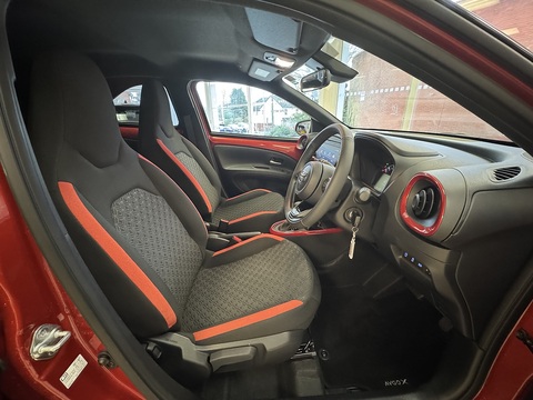 1.0 VVT-i Edge Hatchback 5dr Petrol x-shift Euro 6 (s/s) (72 ps)