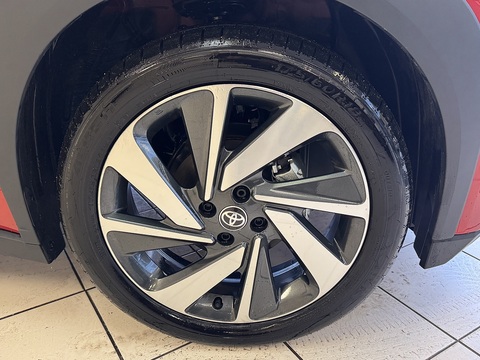 1.0 VVT-i Edge Hatchback 5dr Petrol x-shift Euro 6 (s/s) (72 ps)