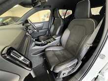 Volvo XC40 T5 R-Design Pro 