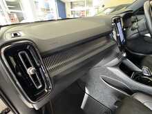 Volvo XC40 T5 R-Design Pro 