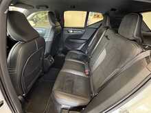 Volvo XC40 T5 R-Design Pro 