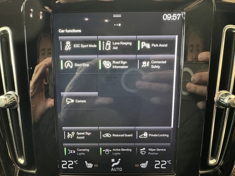 2.0 T5 R-Design Pro SUV 5dr Petrol Auto AWD Euro 6 (s/s) (247 ps)