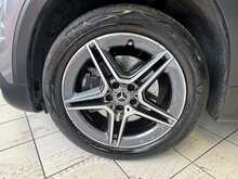 Mercedes-Benz GLB GLB200 AMG Line 