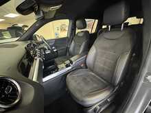 Mercedes-Benz GLB GLB200 AMG Line 