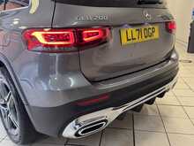 Mercedes-Benz GLB GLB200 AMG Line 