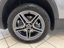 Mercedes-Benz GLB GLB200 AMG Line 