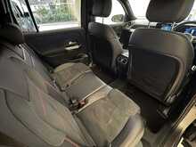 Mercedes-Benz GLB GLB200 AMG Line 