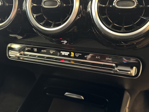 1.3 GLB200 AMG Line SUV 5dr Petrol 7G-DCT Euro 6 (s/s) (163 ps)