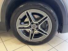 Mercedes-Benz GLB GLB200 AMG Line 