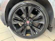 Jaguar F-PACE P300 R-Sport 