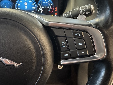 2.0 P300 R-Sport SUV 5dr Petrol Auto AWD Euro 6 (s/s) (300 ps)