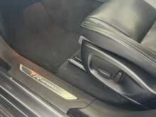 Jaguar F-PACE P300 R-Sport 