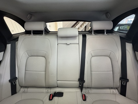 2.0 P400e 17.1kWh SE SUV 5dr Petrol Plug-in Hybrid Auto AWD Euro 6 (s/s) (404 ps)