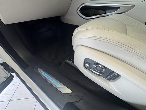 2.0 P400e 17.1kWh SE SUV 5dr Petrol Plug-in Hybrid Auto AWD Euro 6 (s/s) (404 ps)