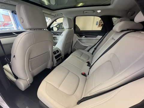 2.0 P400e 17.1kWh SE SUV 5dr Petrol Plug-in Hybrid Auto AWD Euro 6 (s/s) (404 ps)