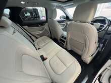 Jaguar F-PACE P400e SE 