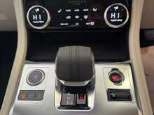 Jaguar F-PACE P400e SE 