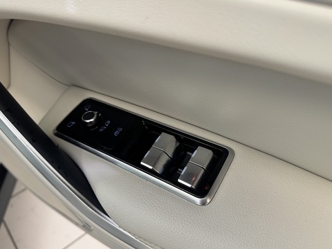 2.0 P400e 17.1kWh SE SUV 5dr Petrol Plug-in Hybrid Auto AWD Euro 6 (s/s) (404 ps)