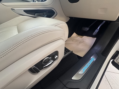 2.0 P400e 17.1kWh SE SUV 5dr Petrol Plug-in Hybrid Auto AWD Euro 6 (s/s) (404 ps)