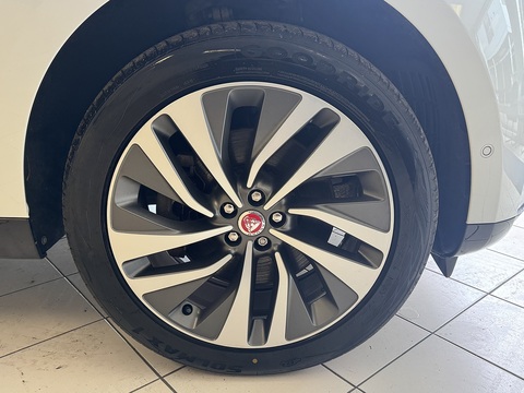 2.0 P400e 17.1kWh SE SUV 5dr Petrol Plug-in Hybrid Auto AWD Euro 6 (s/s) (404 ps)