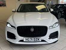 Jaguar F-PACE P400e SE 