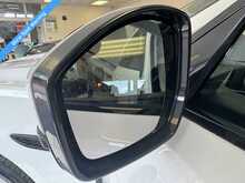 Jaguar F-PACE P400e SE 