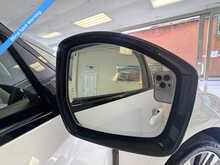 Jaguar F-PACE P400e SE 