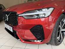 Volvo XC60 B5 MHEV R-Design Pro 