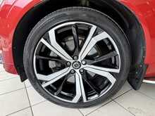 Volvo XC60 B5 MHEV R-Design Pro 