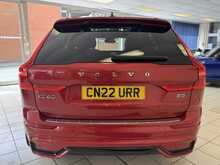 Volvo XC60 B5 MHEV R-Design Pro 