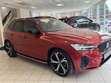 Volvo XC60 B5 MHEV R-Design Pro 