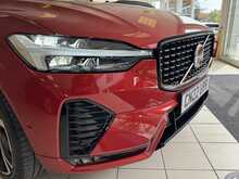 Volvo XC60 B5 MHEV R-Design Pro 