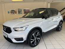 Volvo XC40 T4 R-Design Pro 