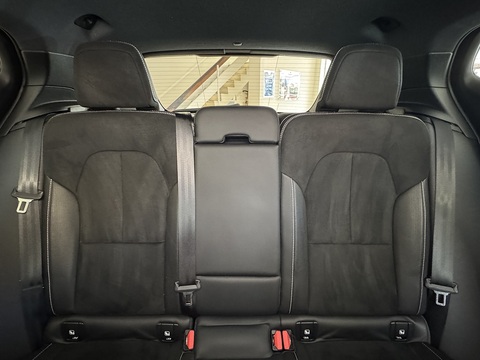 T4 R-Design Pro SUV 2.0 Automatic Petrol