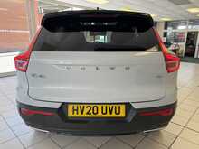 Volvo XC40 T4 R-Design Pro 