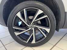 Volvo XC40 T4 R-Design Pro 