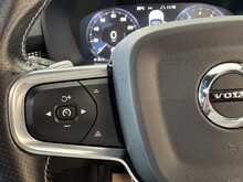 Volvo XC40 T4 R-Design Pro 