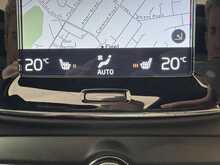 Volvo XC40 T4 R-Design Pro 