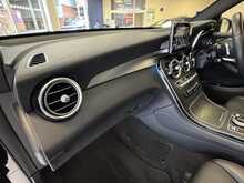 Mercedes-Benz GLC GLC250 AMG Line 
