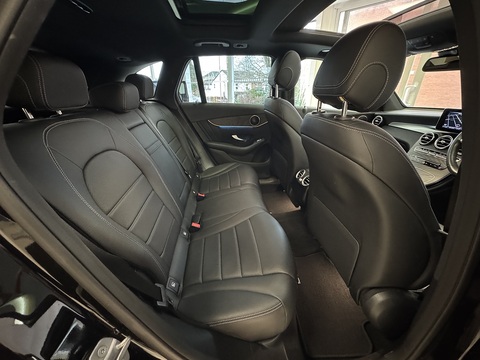 2.0 GLC250 AMG Line (Premium) SUV 5dr Petrol G-Tronic+ 4MATIC Euro 6 (s/s) (211 ps)