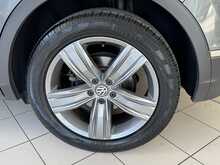Volkswagen Tiguan TSI SEL 