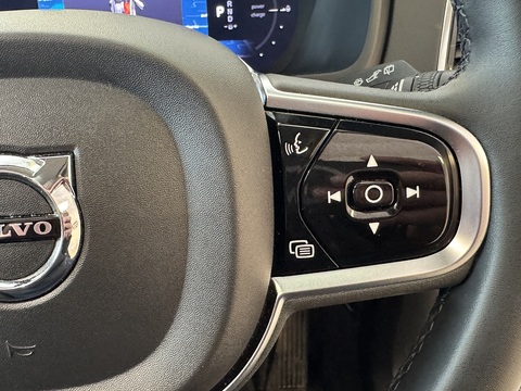 2.0h T8 Recharge 18.8kWh Plus SUV 5dr Petrol Plug-in Hybrid Auto 4WD Euro 6 (s/s) (455 ps)
