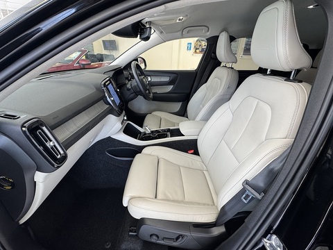 1.5h T5 Twin Engine Recharge 10.7kWh Inscription Pro SUV 5dr Petrol Plug-in Hybrid Auto Euro 6 (s/s) (262 ps)