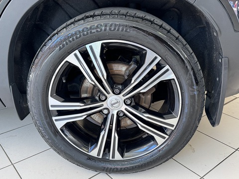 1.5h T5 Twin Engine Recharge 10.7kWh Inscription Pro SUV 5dr Petrol Plug-in Hybrid Auto Euro 6 (s/s) (262 ps)