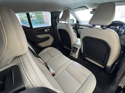 1.5h T5 Twin Engine Recharge 10.7kWh Inscription Pro SUV 5dr Petrol Plug-in Hybrid Auto Euro 6 (s/s) (262 ps)