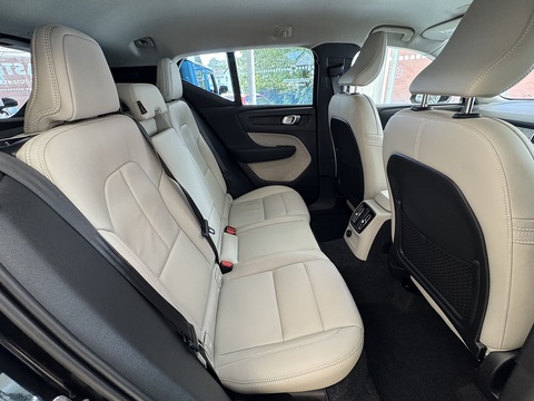 1.5h T5 Twin Engine Recharge 10.7kWh Inscription Pro SUV 5dr Petrol Plug-in Hybrid Auto Euro 6 (s/s) (262 ps)
