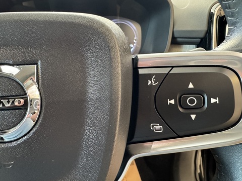 1.5h T5 Twin Engine Recharge 10.7kWh Inscription Pro SUV 5dr Petrol Plug-in Hybrid Auto Euro 6 (s/s) (262 ps)