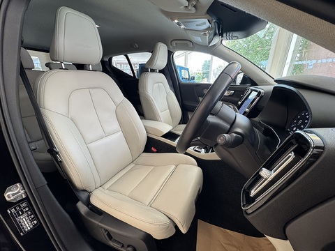 1.5h T5 Twin Engine Recharge 10.7kWh Inscription Pro SUV 5dr Petrol Plug-in Hybrid Auto Euro 6 (s/s) (262 ps)