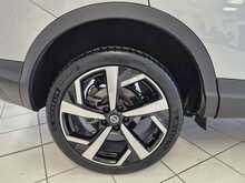 Nissan Qashqai DIG-T Tekna 